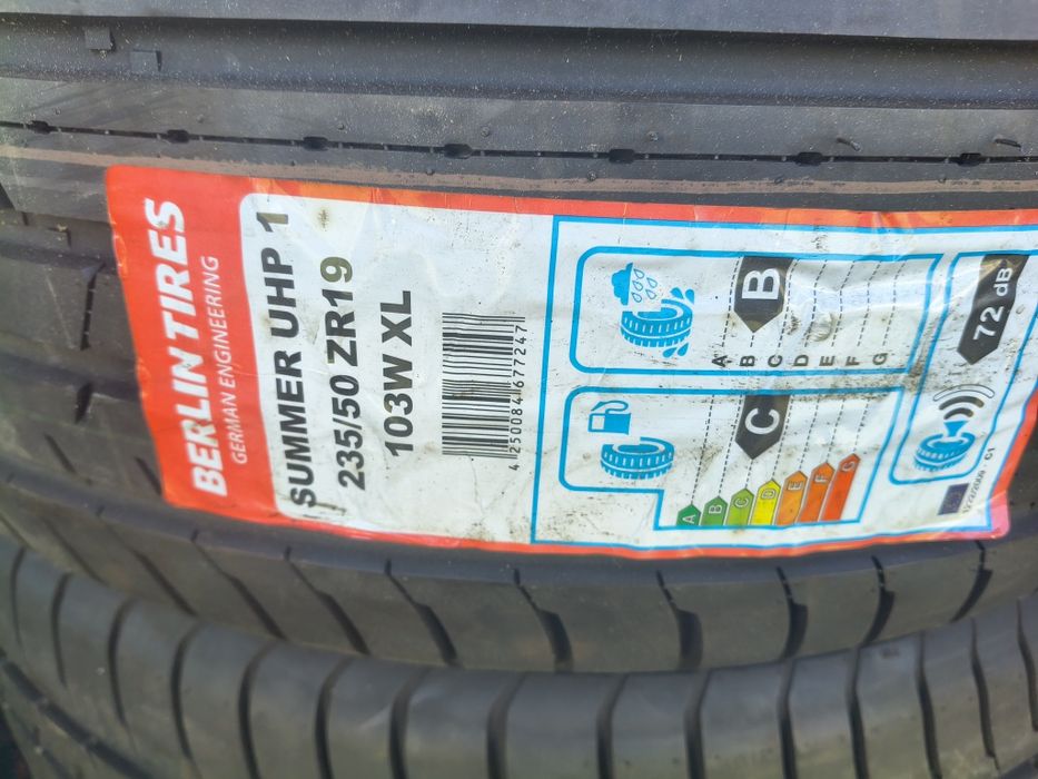 Stan nowy 235 /50/19 BERLINTIRES 103 XL