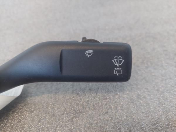 Manípulo do limpa vidros VOLKSWAGEN Golf V (1K1)