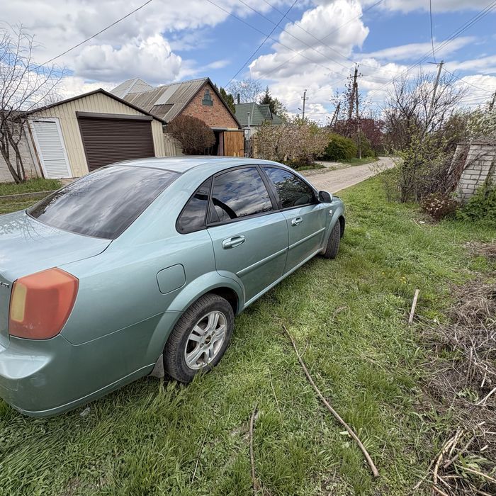 Chevrolet Lacetti 1.8 - автомат