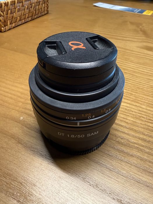 Objetiva Sony DT 50mm f/1.8 SAM (SAL50F18) — A-mount