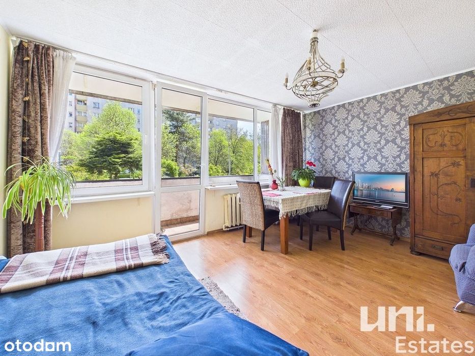| Ul Włoska | 56m2 | 3 pokoje | Widok z balkonu |