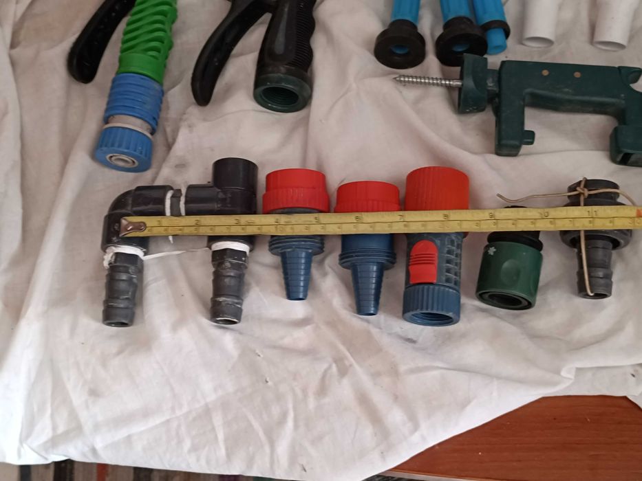 Conjunto de torneiras aspersores para mangueiras
