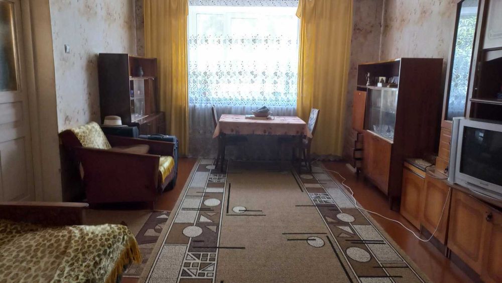 Продаж трикімнатного  будинку в Ірпені, вул. Варшавська. (3, 64сот)