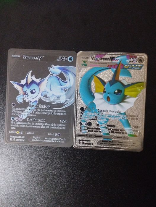 VaporeonV versão preta metálica e VeporeonVMax versão metálica
