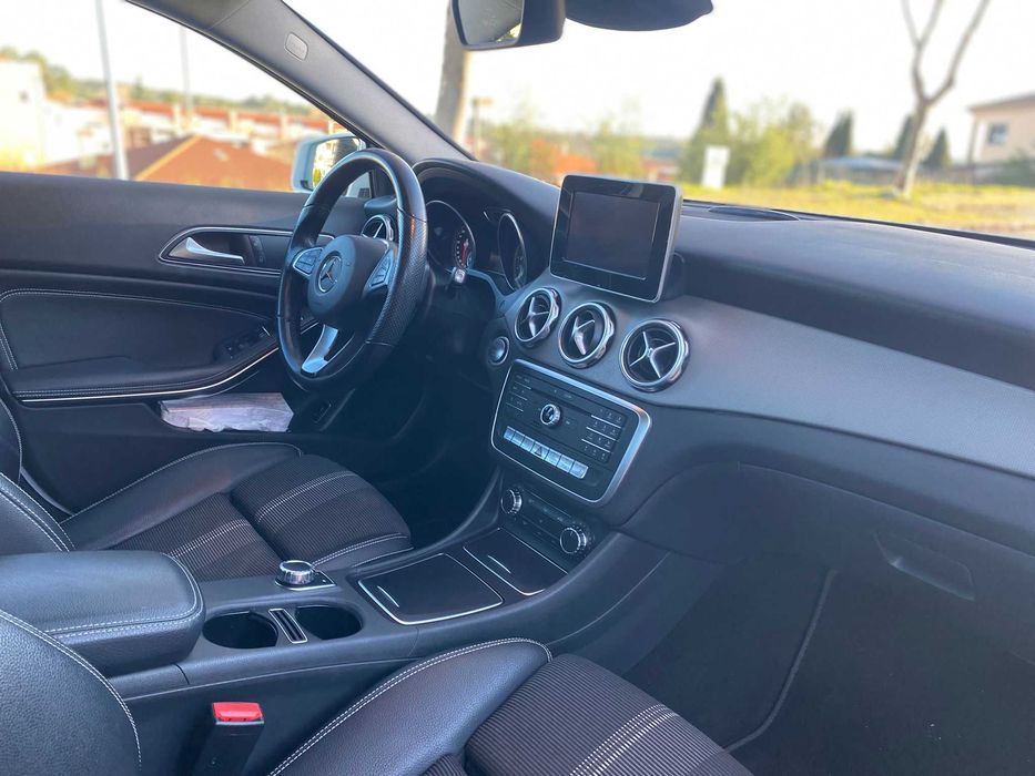 Mercedes-Benz GLA 200 d 7G-DCT