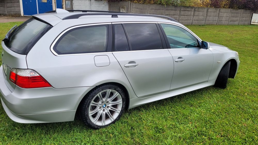 Zadbane e61 2,5 benzyna