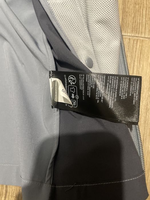 Вітровка The North Face