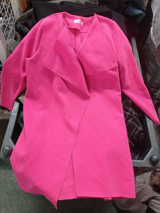 Sortowane damskie ocieplane płaszcze 1 gatunek