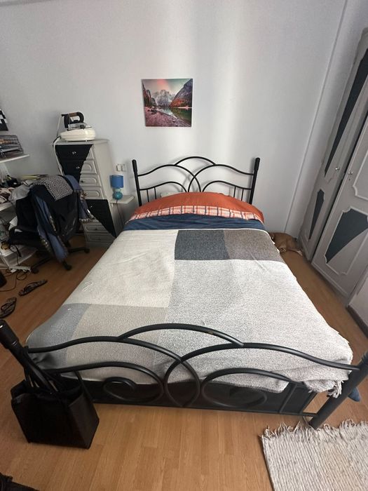 Vendo cama de casal de ferro
