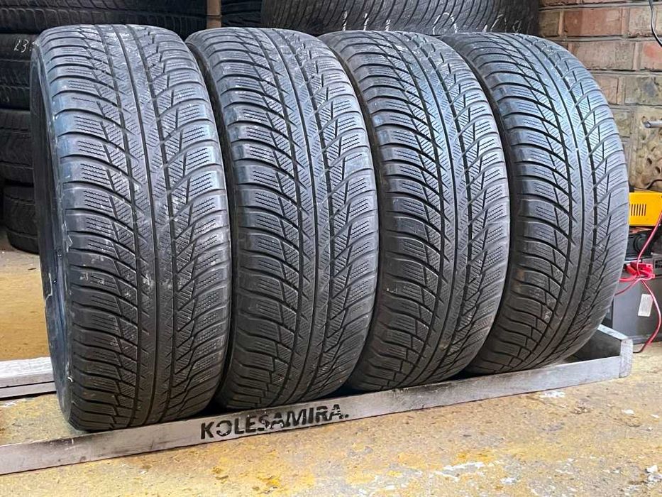 215/55 R17 Bridgestone Blizzak LM001 4шт