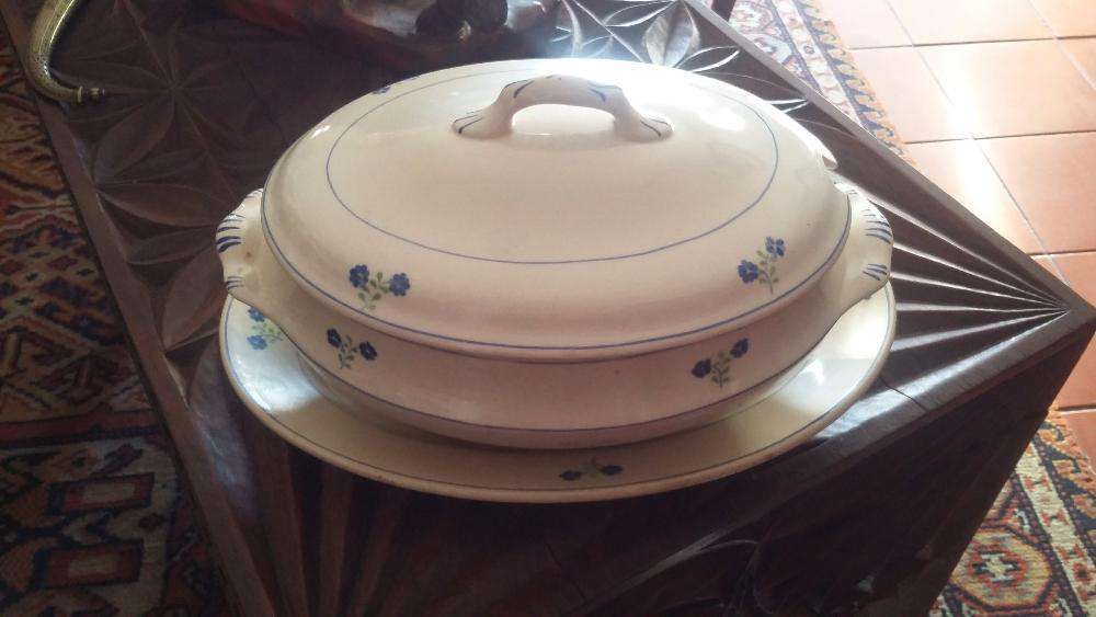 Antiga terrina e travessa Fábrica Sacavém