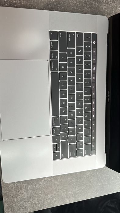 Apple MacBook pro 15 2020