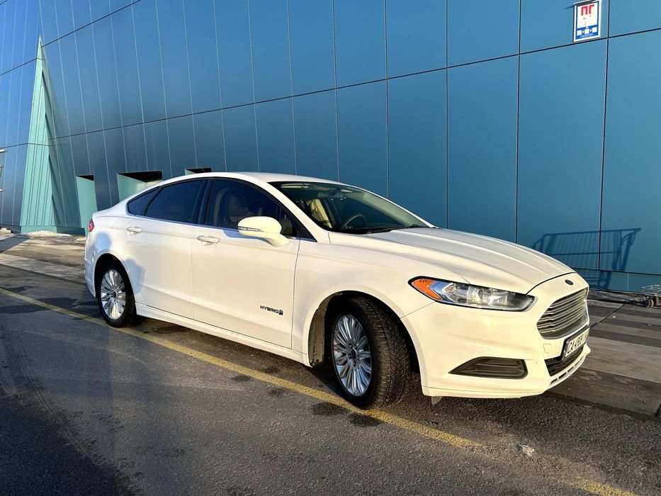 Ford fusion hybrid 2013 (2014)