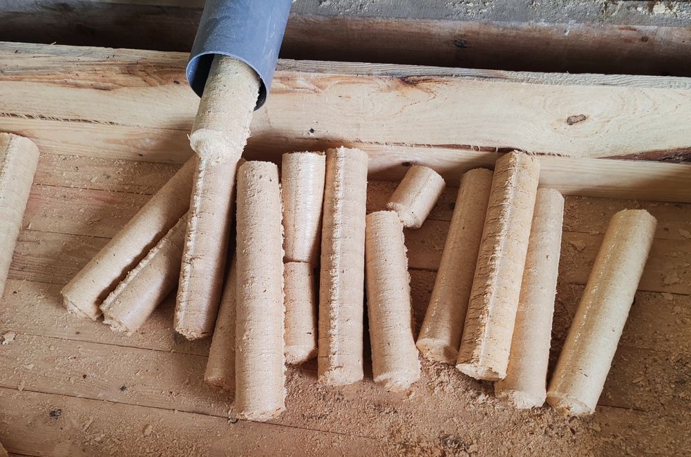 Брикети соснові Нестро 70мм