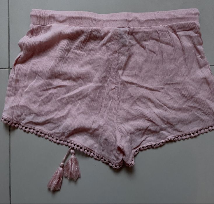 Krótkie spodenki materiałowe H&M szorty różowe rozmiar M