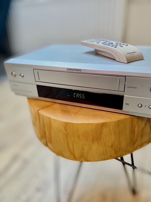Magnetowid Grundig Vivance GV 3143 HiFi