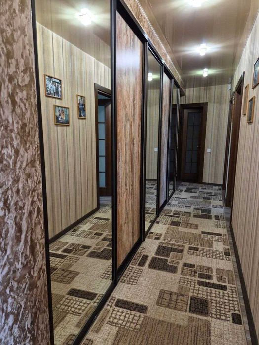 Продам 3 кімн. квартиру з КАПІТАЛЬНИМ РЕМОНТОМ. 2/9 цегл. 60000