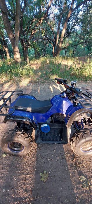 Продам детский электрический квадроцикл до 100 кг,состояние нового