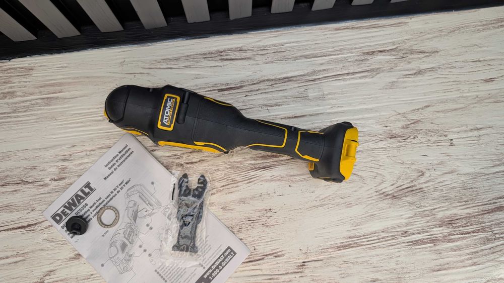 Безщіточній Мультитул реноватор DeWalt DCS354