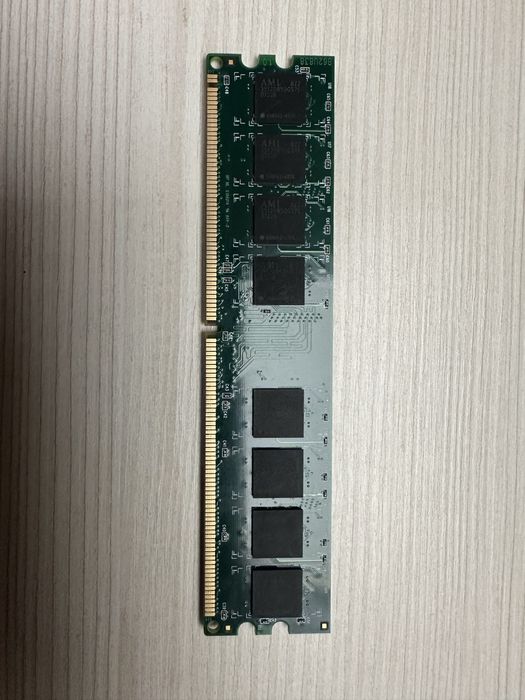 Оперативна пам'ять 1 ГБ DDR2
