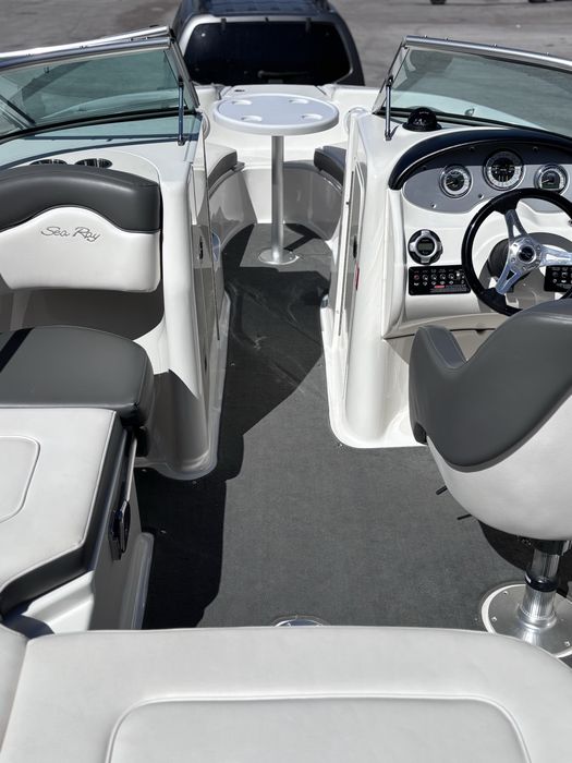 SeaRay 200 Sundeck Mag 350 duaprop