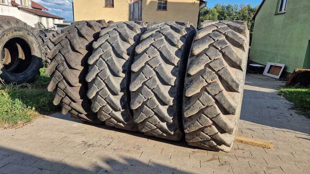 12.5-20 12.5/80-20 340/80-20 335/80r20 Solideal Camso 12PR 60%