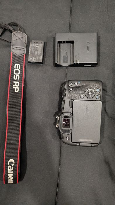 Camera Mirrorless Canon RP