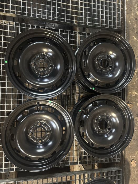 Komplet felg stalowych 15” 4x108 Ford TPMS bdb stan