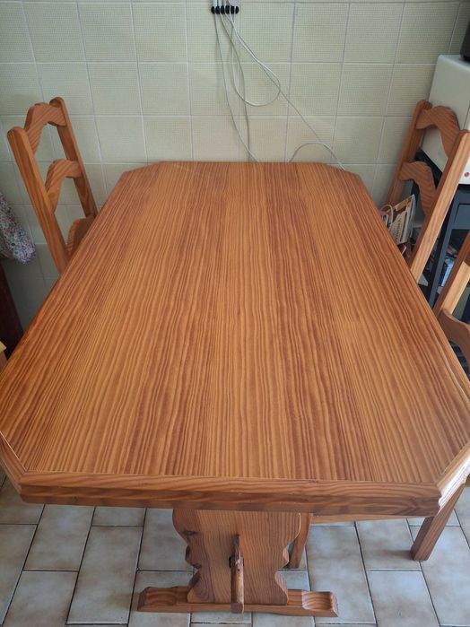 Mesa de Cozinha/Sala de jantar