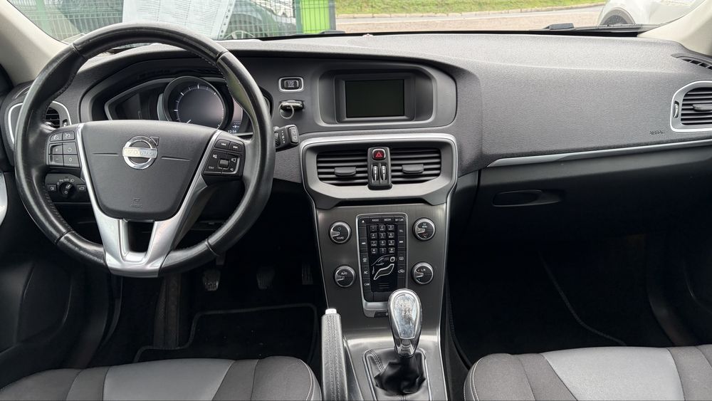 VOLVO V40  D2 Kinetic