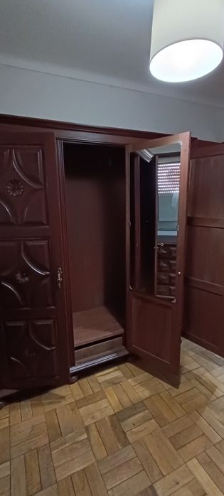Armário de roupa