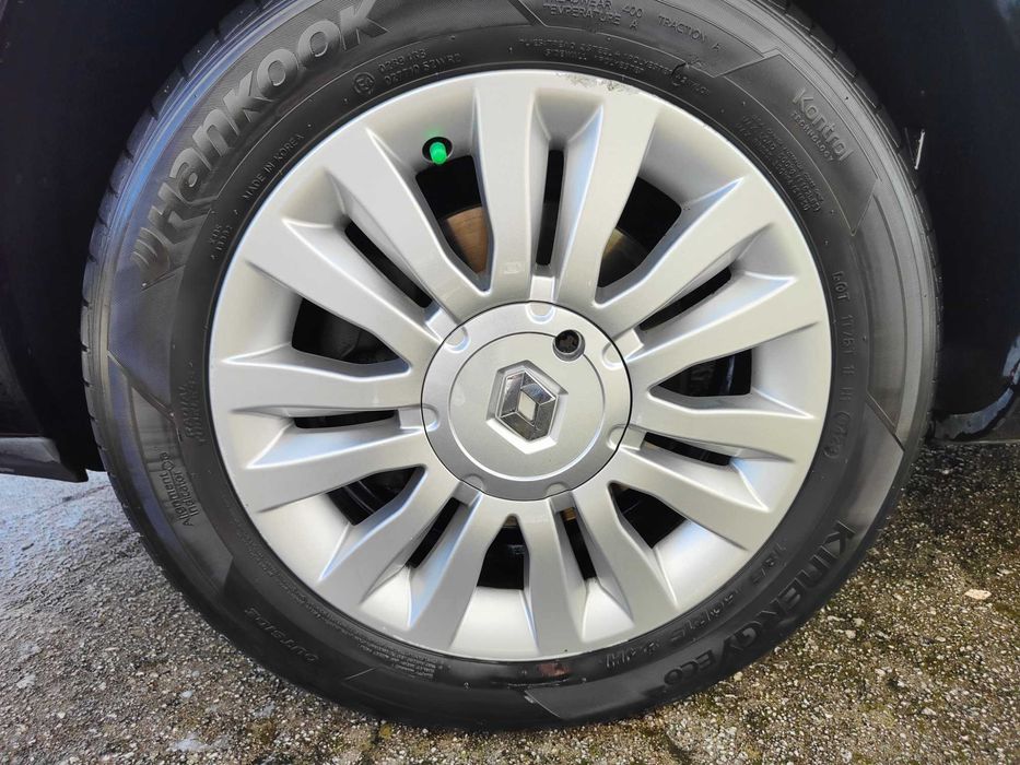 Renault Clio III Hatchback 16V 75 CV 2012