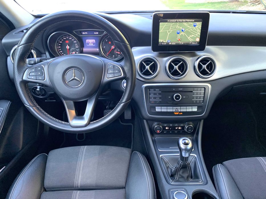 Mercedes GLA 180 d Urban 72 mil Kms Nacional Facelift