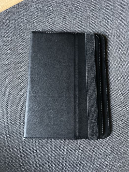 Etui Trust na tablet 7-8 cali