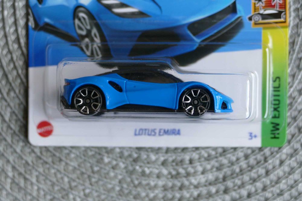 Hot Wheels autko "Resorak" LOTUS EMIRA edycja 2022r.