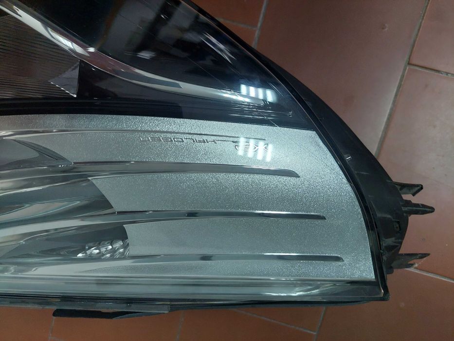 farol drt Renault clio iv