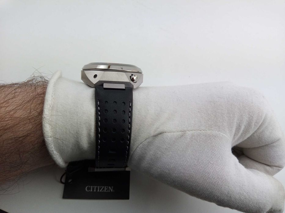 Лимитка Citizen Promaster AV0088-01L Титан, сапфир, будильник тахиметр
