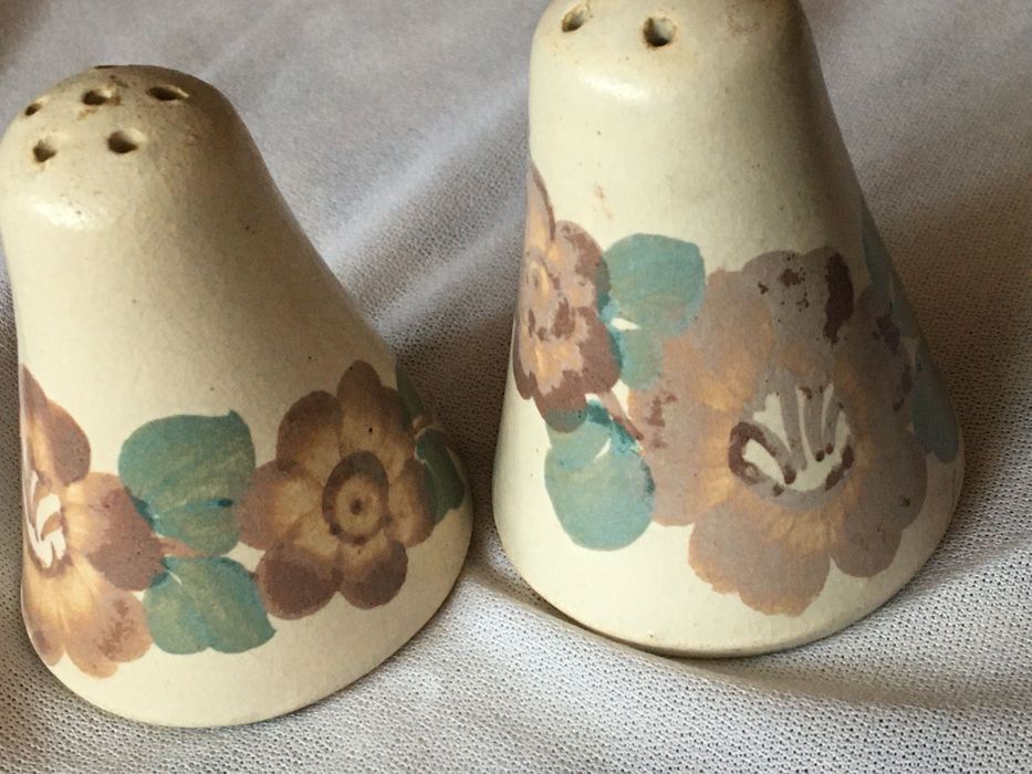 Solniczka / pieprzniczka malowane, ceramiczne, vintage