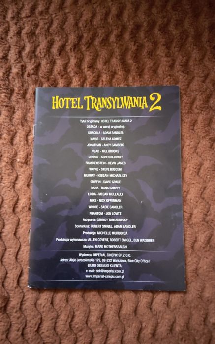 Książka i film na DVD Hotel Transylwania 2.