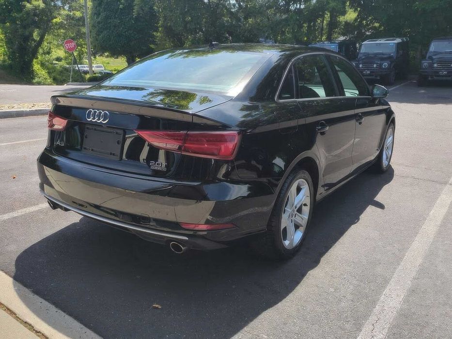 Audi A3      2018