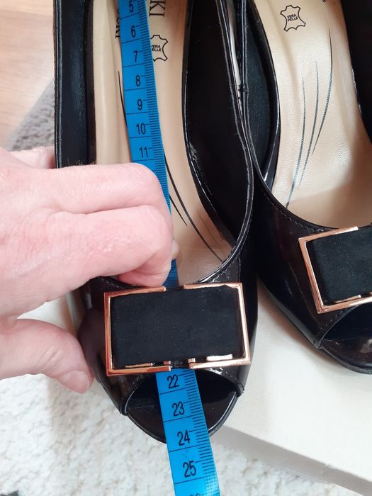 Czarne szpilki Lasocki rozm.36