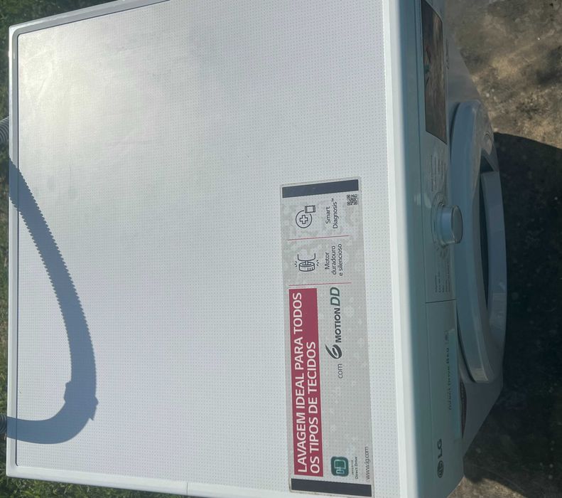 Máquina de lavar LG-F4J3TN3W