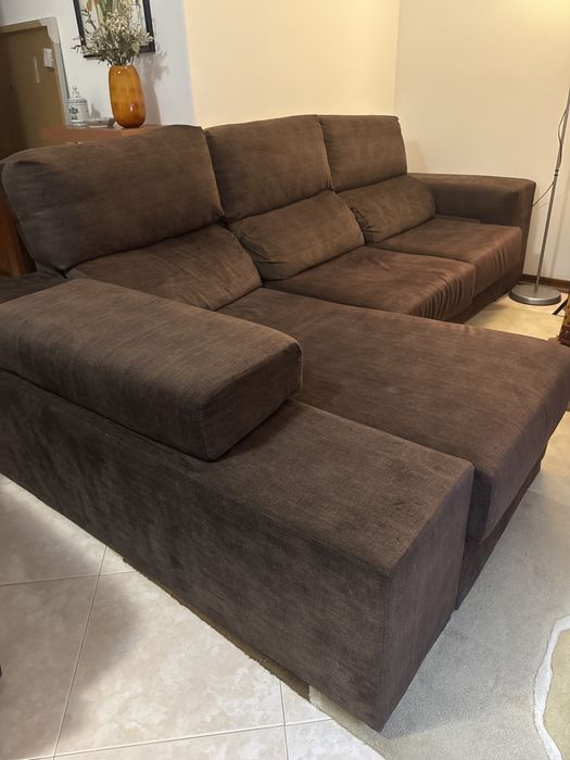 Sofá com Chaise Longue