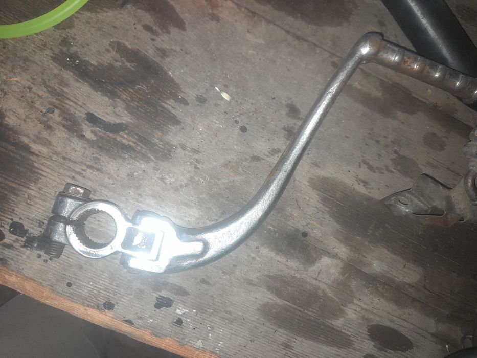 Лапки пер.передач и заводная иж юпитер 5