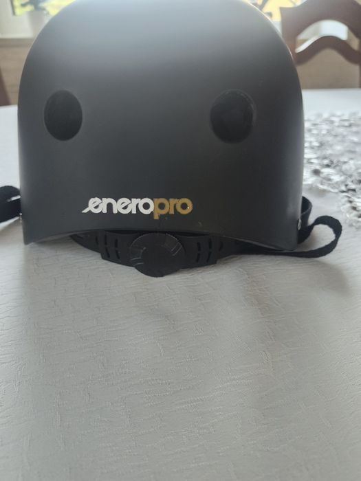 Kask  rozm L jak nowy,
