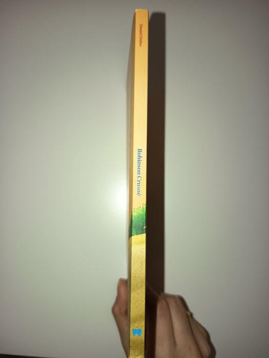 Livro "Robinson Crusoé"