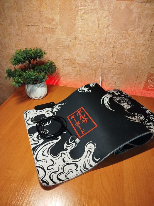 Ігровий килимок для миші з RGB підсвіткою