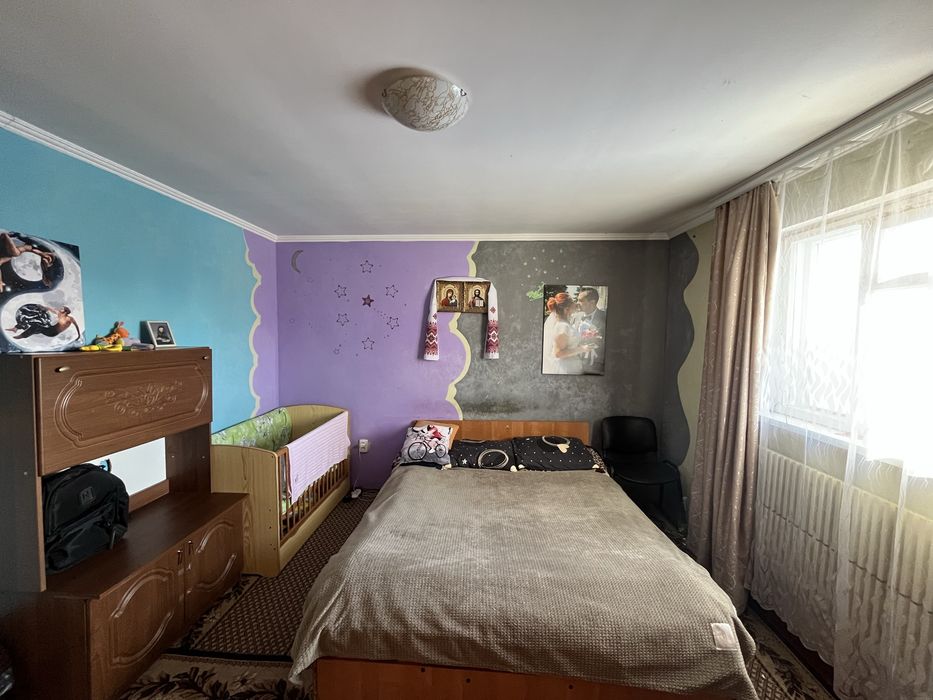 Просторий будинок для сім'ї, 150 м², у Звягелі, 4 кімнати,Від власника