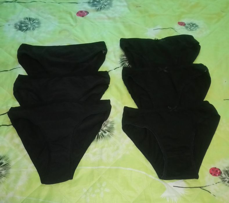 Ніжня білизна, трусики чорного кольору. 100 грн за пару.