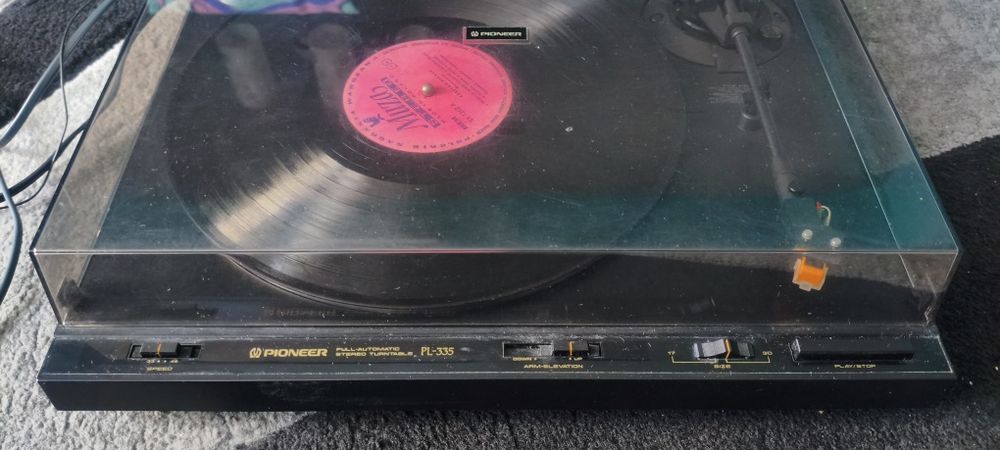 Gramofon Pioneer PL-335
